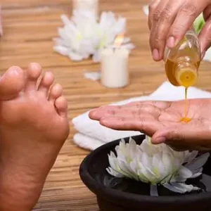 Foot Reflexology & Aromatherapy Back Treatment (80 Minutes))